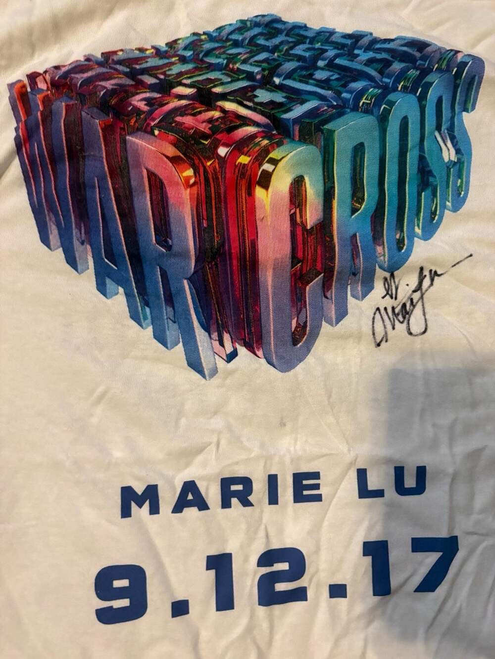 Signed! Warcross Marie Lu T-Shirt Size M White